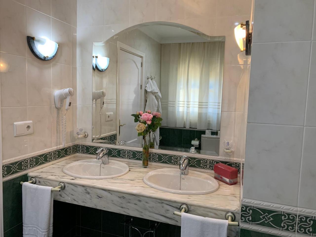 فندق La Sierra أنتيكيرا المظهر الخارجي الصورة